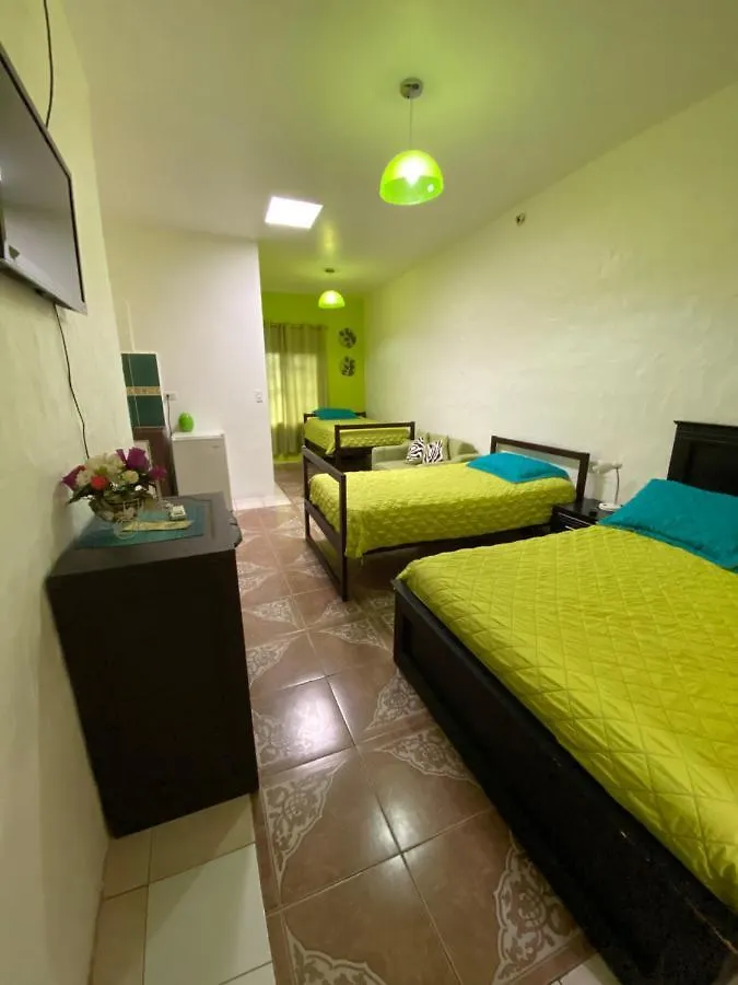 *** Gasthuis Zurisadai Hotel Puerto Ayora  Ecuador
