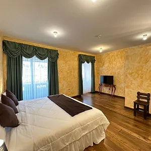 Hotel Nass Garden Cuenca